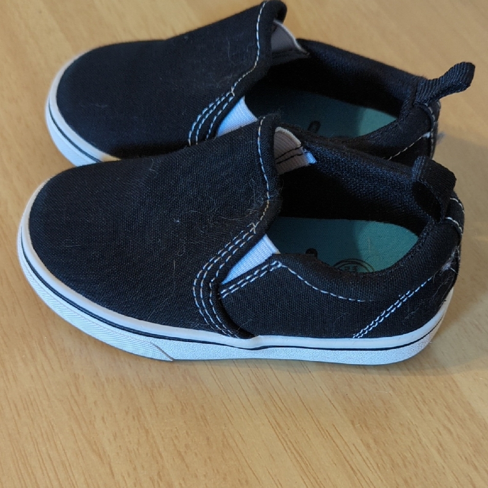 Wonder Nation Black Slip-On Sneakers